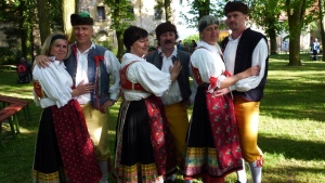 Máje Chotěšov 2015 - ukázka kroje chotěšovského